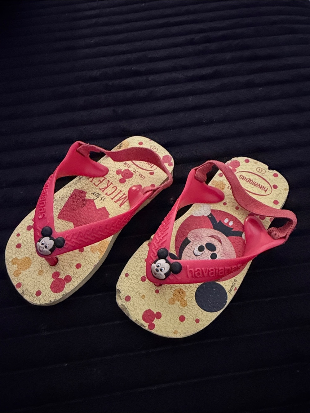 Havaianas Kids Red Strap Mickey Mouse Sandals